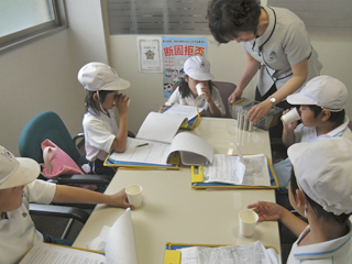 神崎小学校まち探検