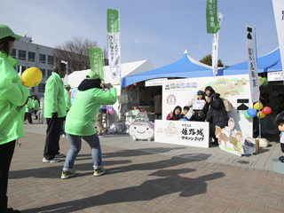 世界遺産姫路城マラソン2017で銀の馬車道をPR